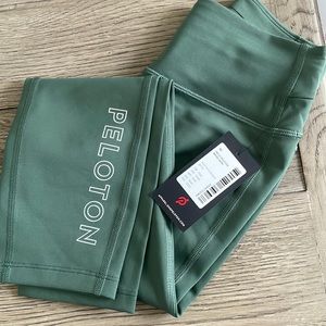 NWT peloton capris xs